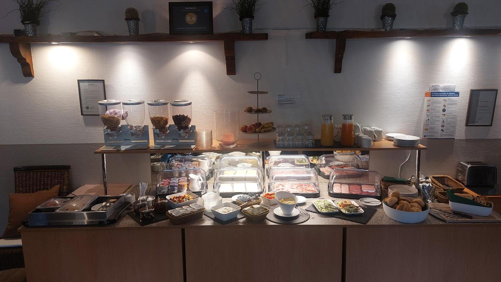 Landhotel Linden Am Venekotensee Niederkruechten Ngoại thất bức ảnh